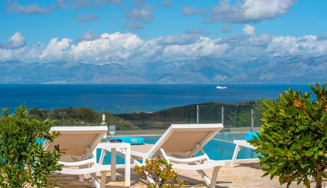 Portes By Mediterraneanvillas Peritheia