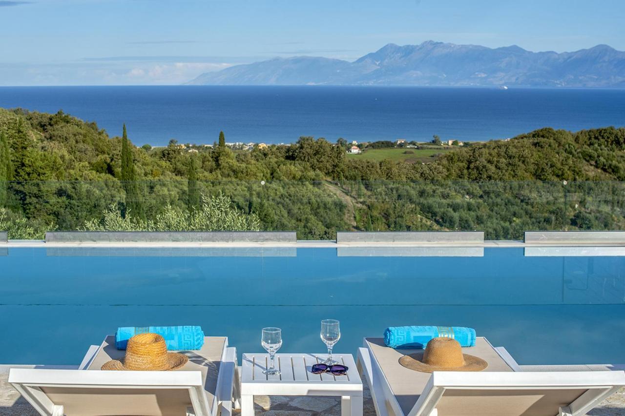 Portes By Mediterraneanvillas *